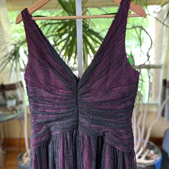 Carmen Marc Valvo Lace Black Dress Silk Underlay Fuchsia Slip under Lace 16 NWOT - Picture 4 of 12